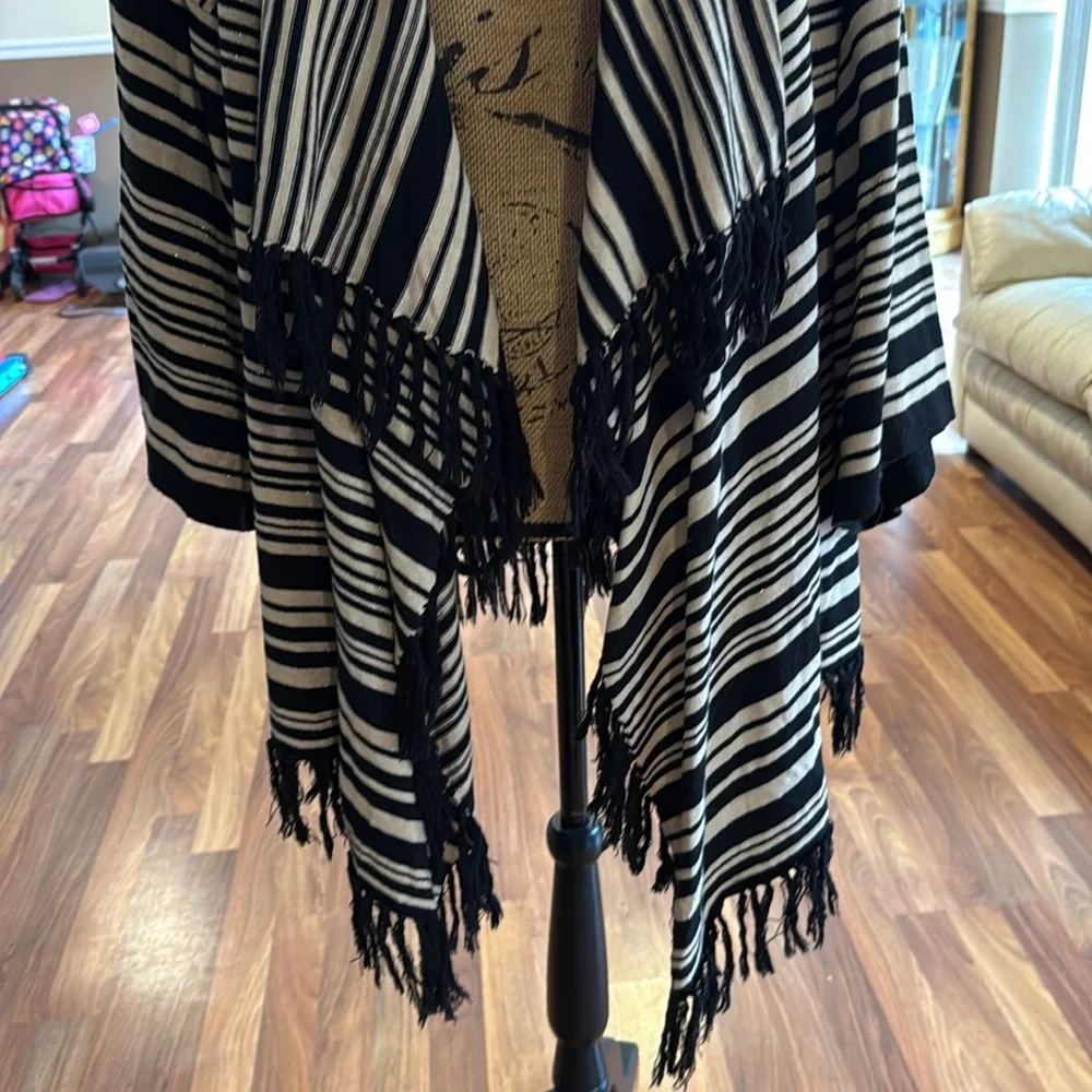 Calvin Klein black and cream open front cardigan with tassels and gold glitter - Picture 2 of 5
